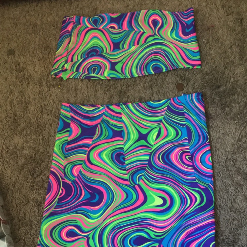 Half top and skirt
